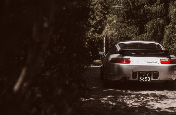 Porsche 928 S4